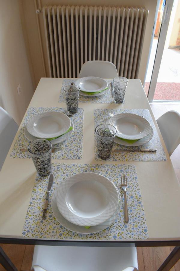 Nikis Apartment Лариса Екстериор снимка
